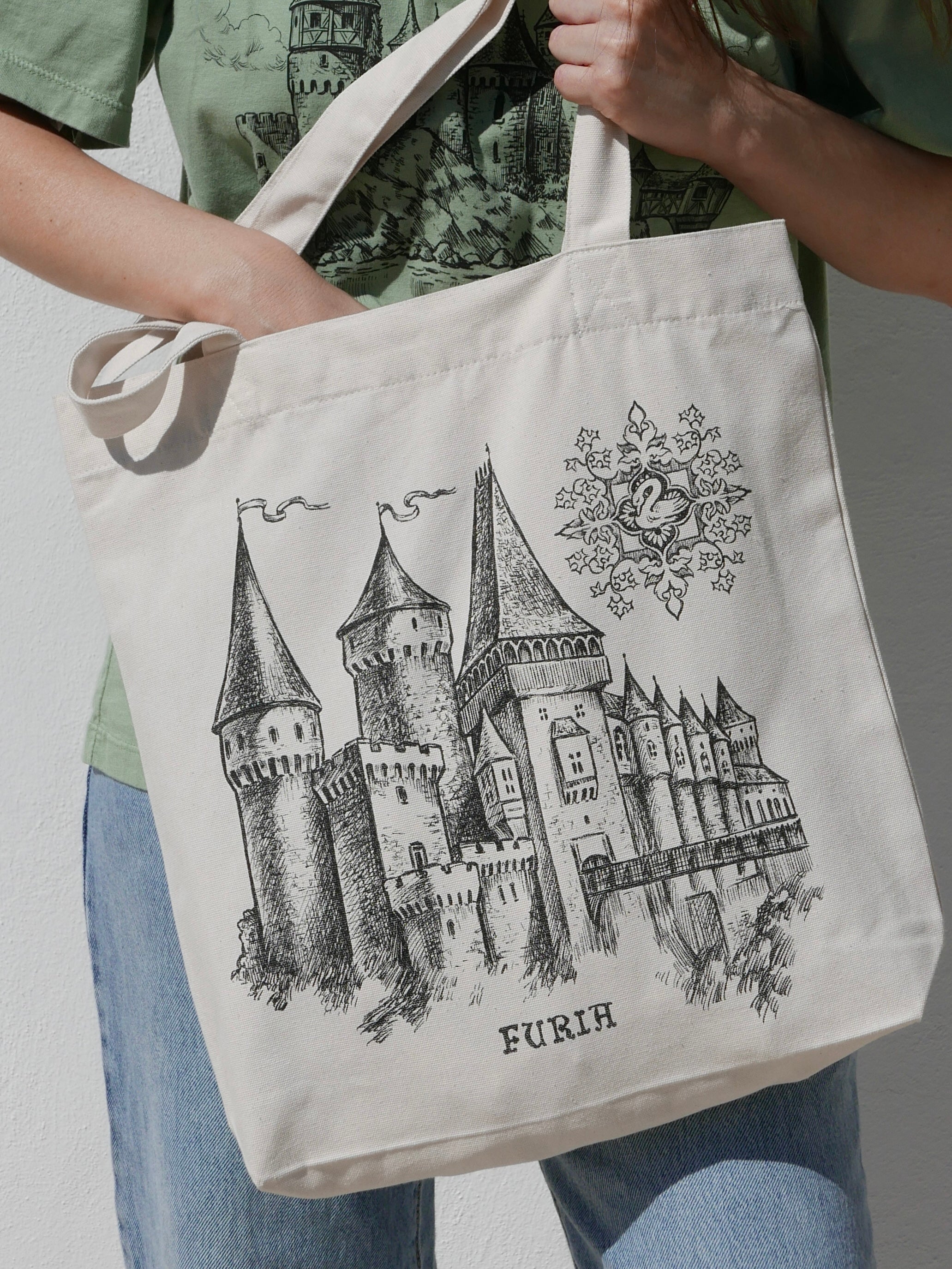 Medieval Castle Tote©
