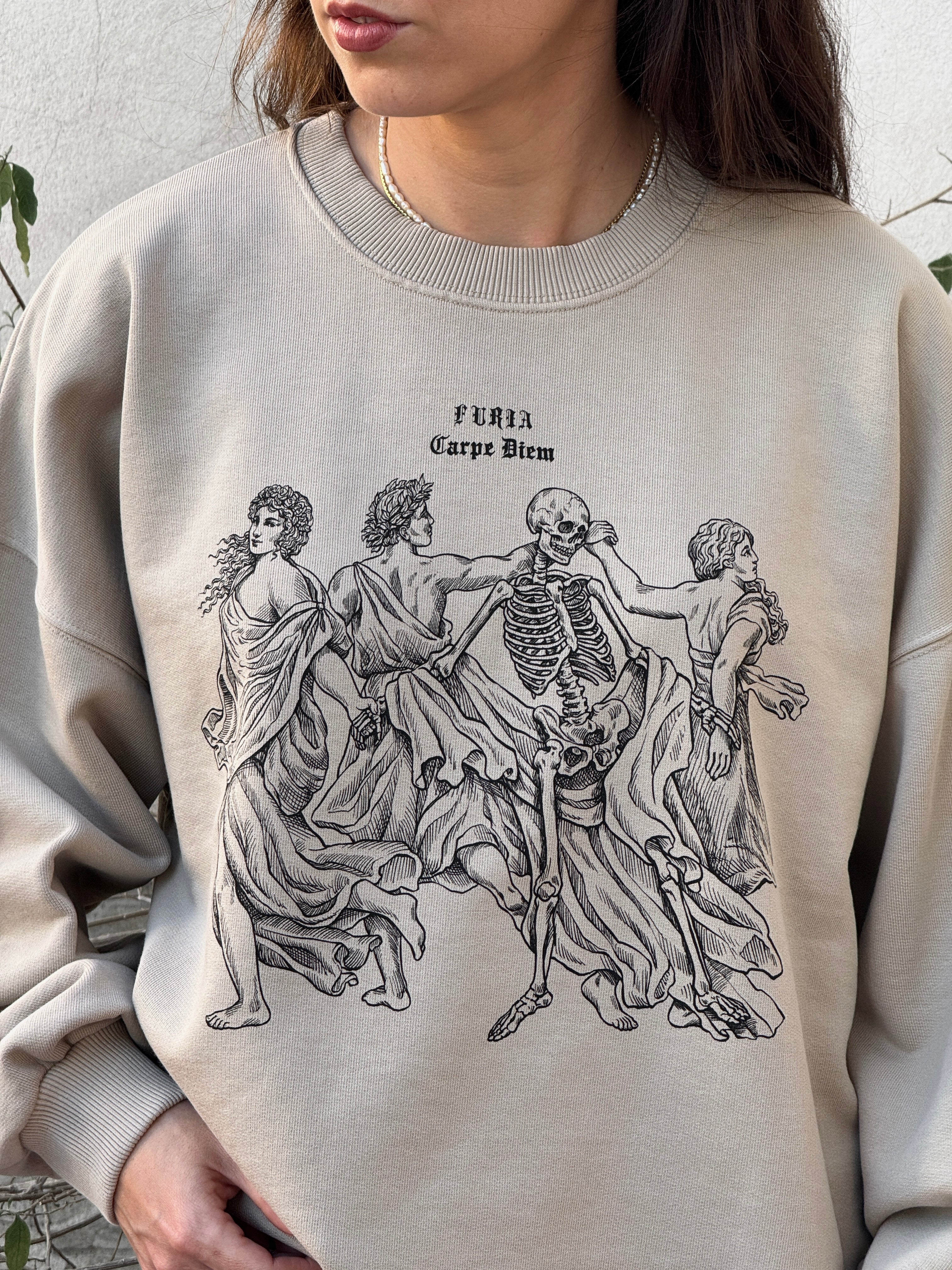 Sudadera Vanitas© (Disponible Domingo 11)