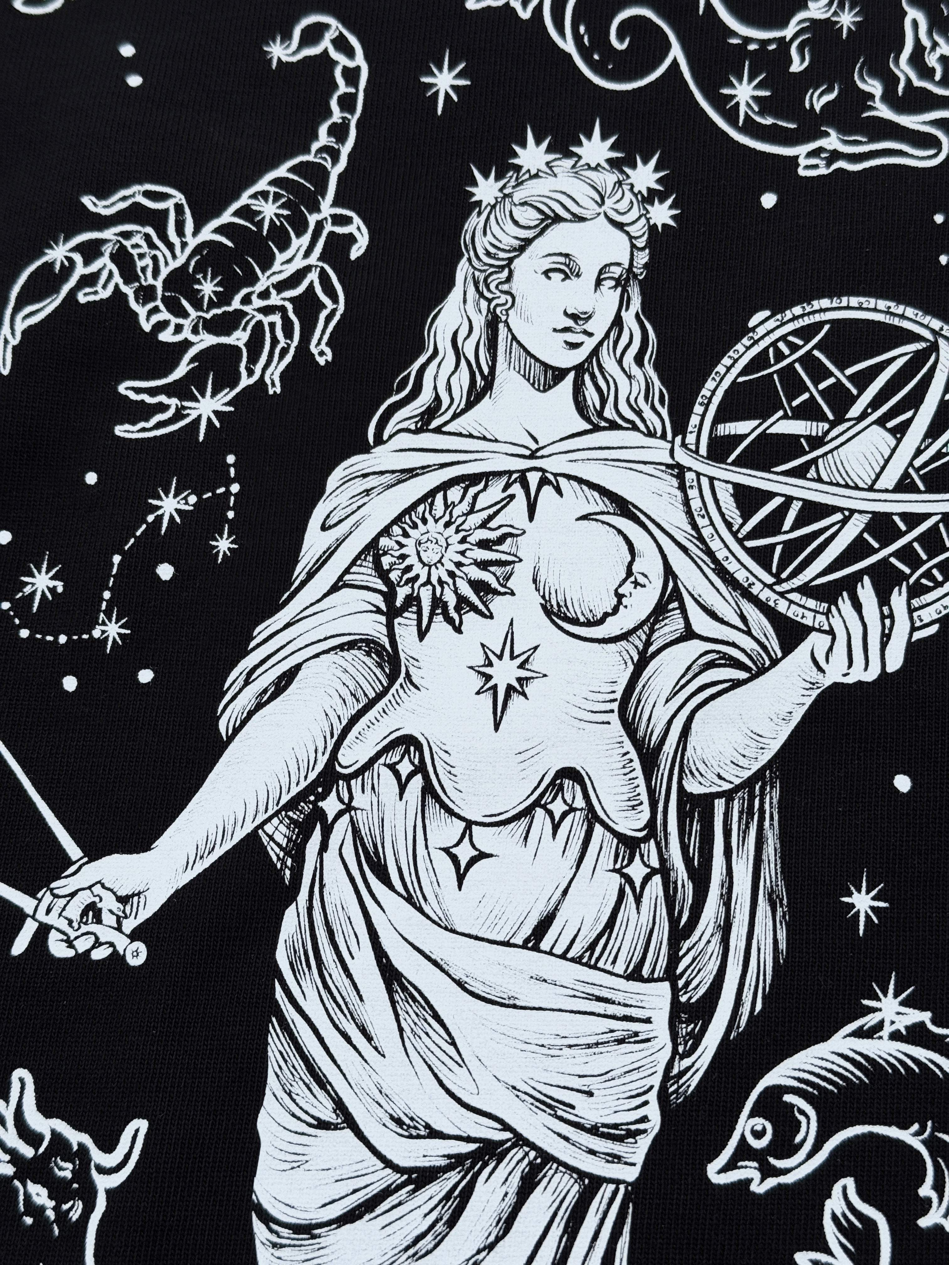 Urania© (Disponible Domingo 7)