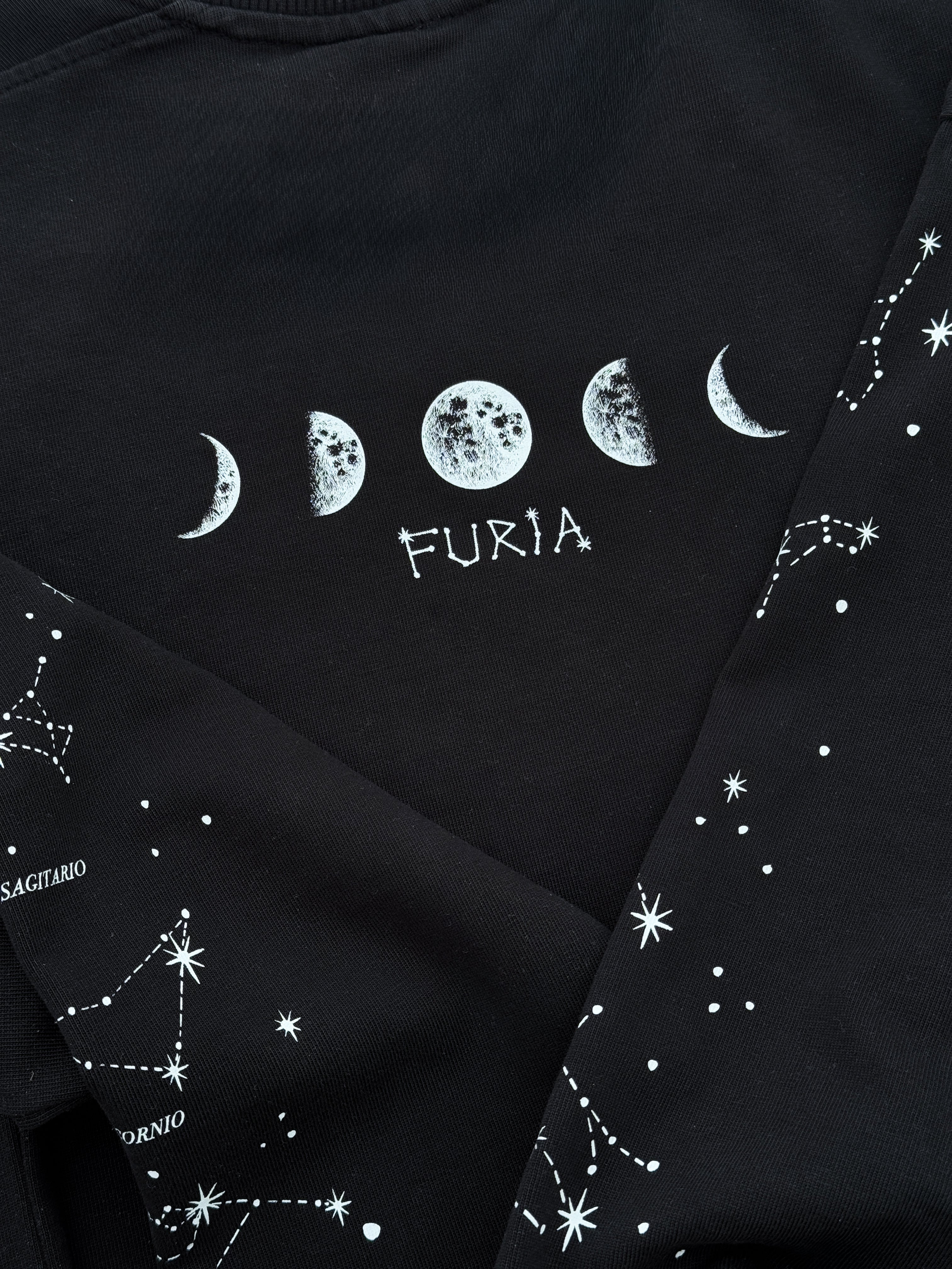 Urania© (Disponible Domingo 7)