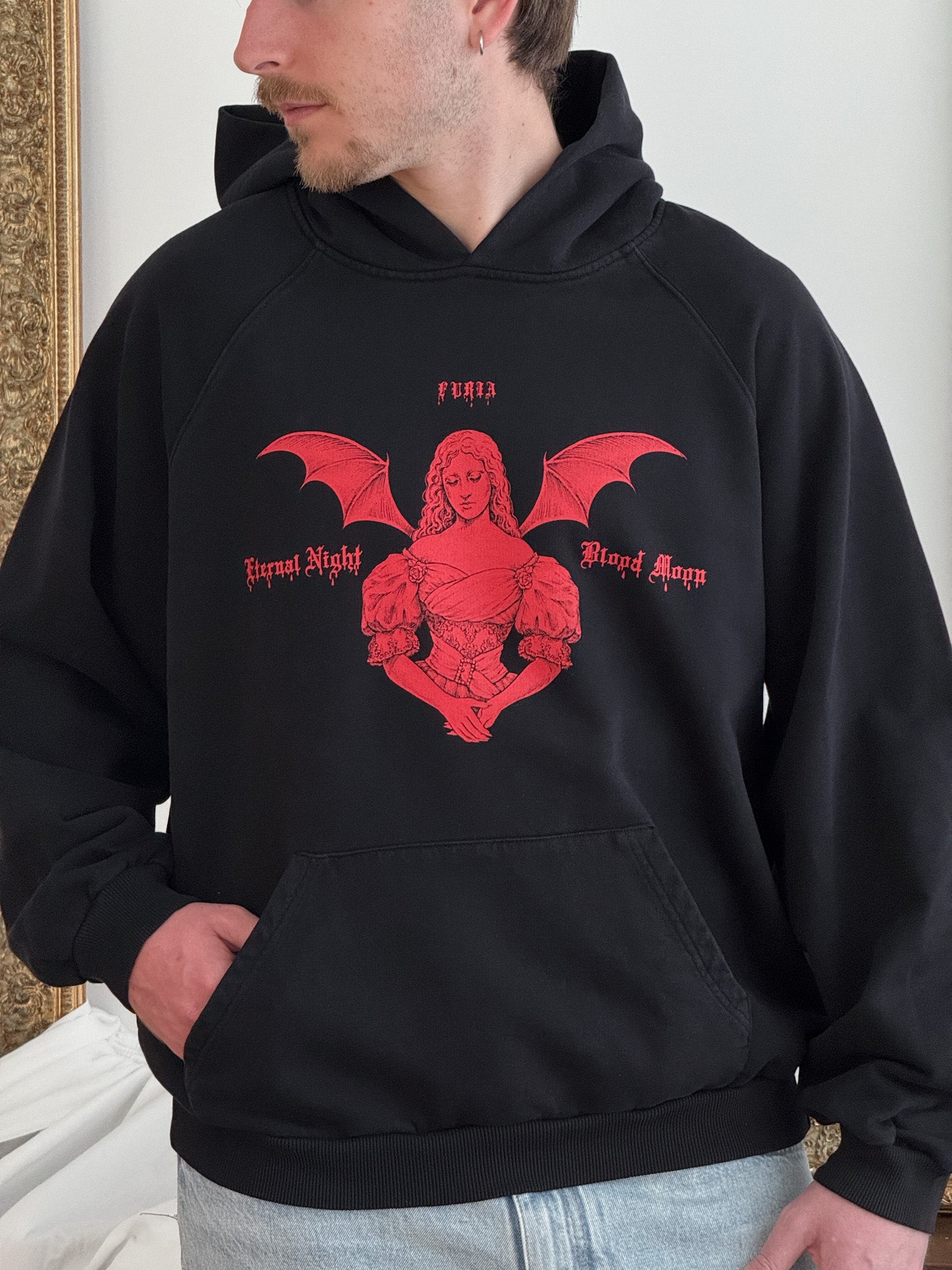Hoodie Noche Eterna© (Disponible 8 de Febrero)