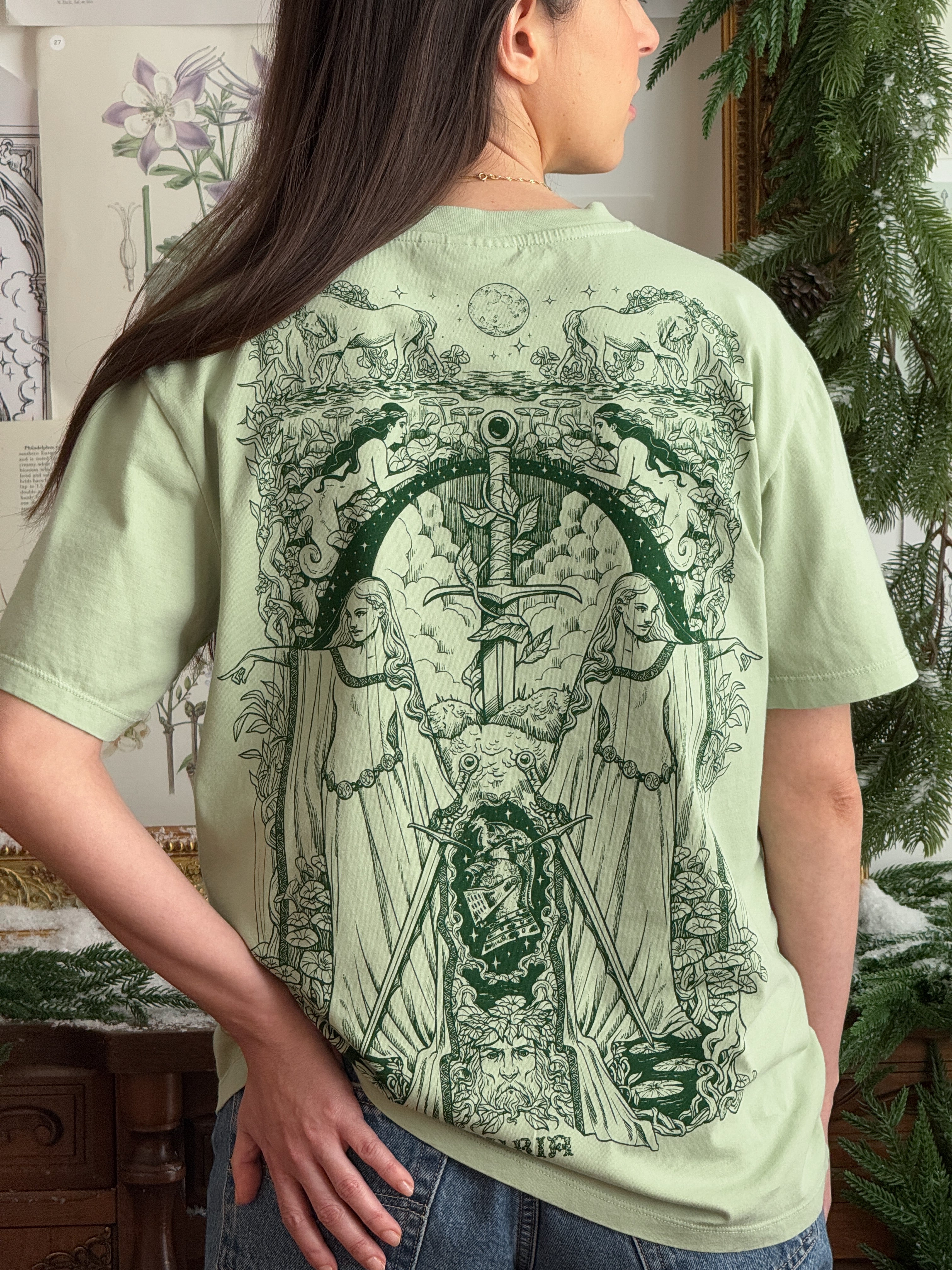 Dama del Lago© (Disponible Domingo 7)