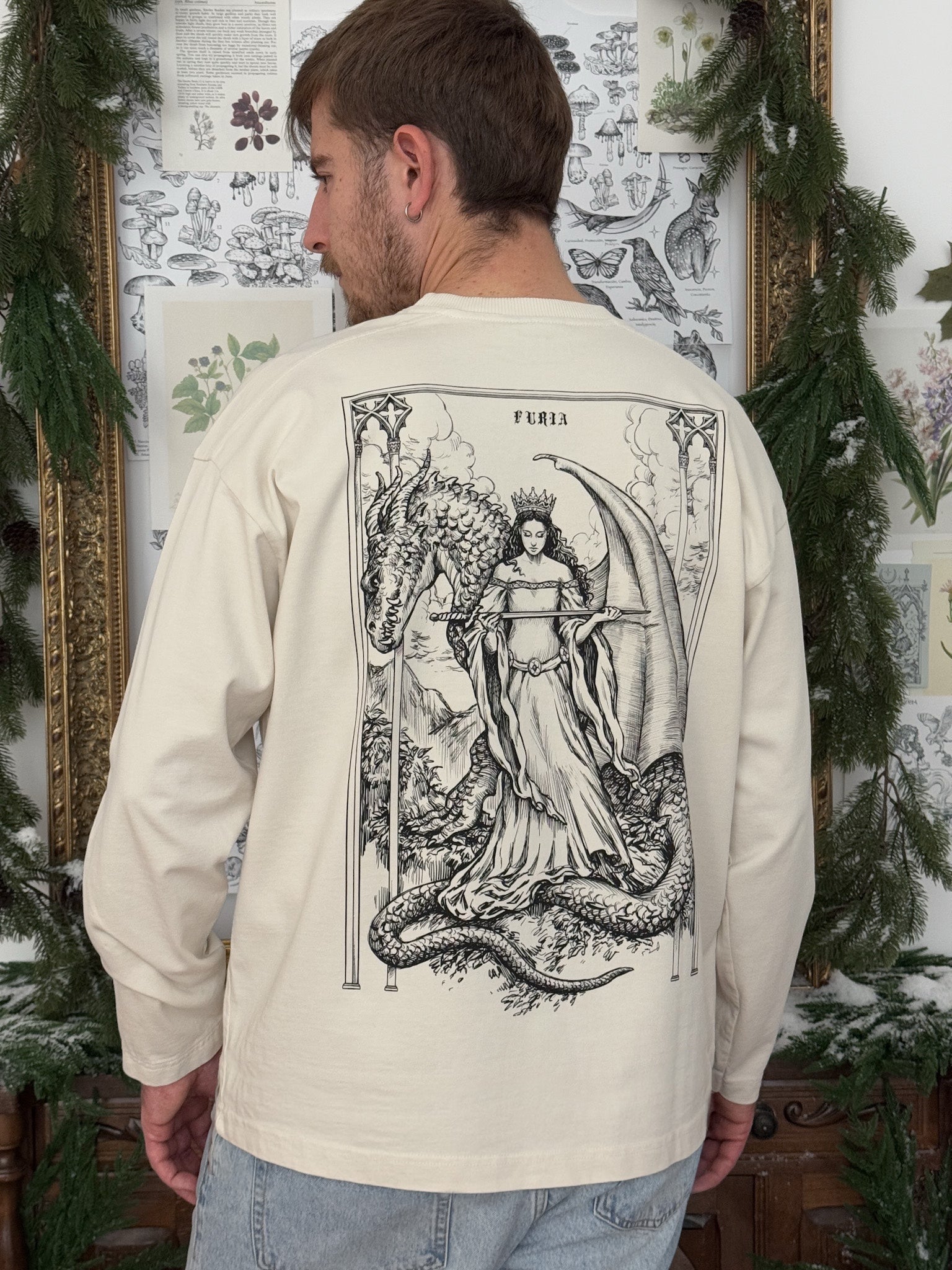 Dragón Manga Larga© (Disponible Domingo 7)