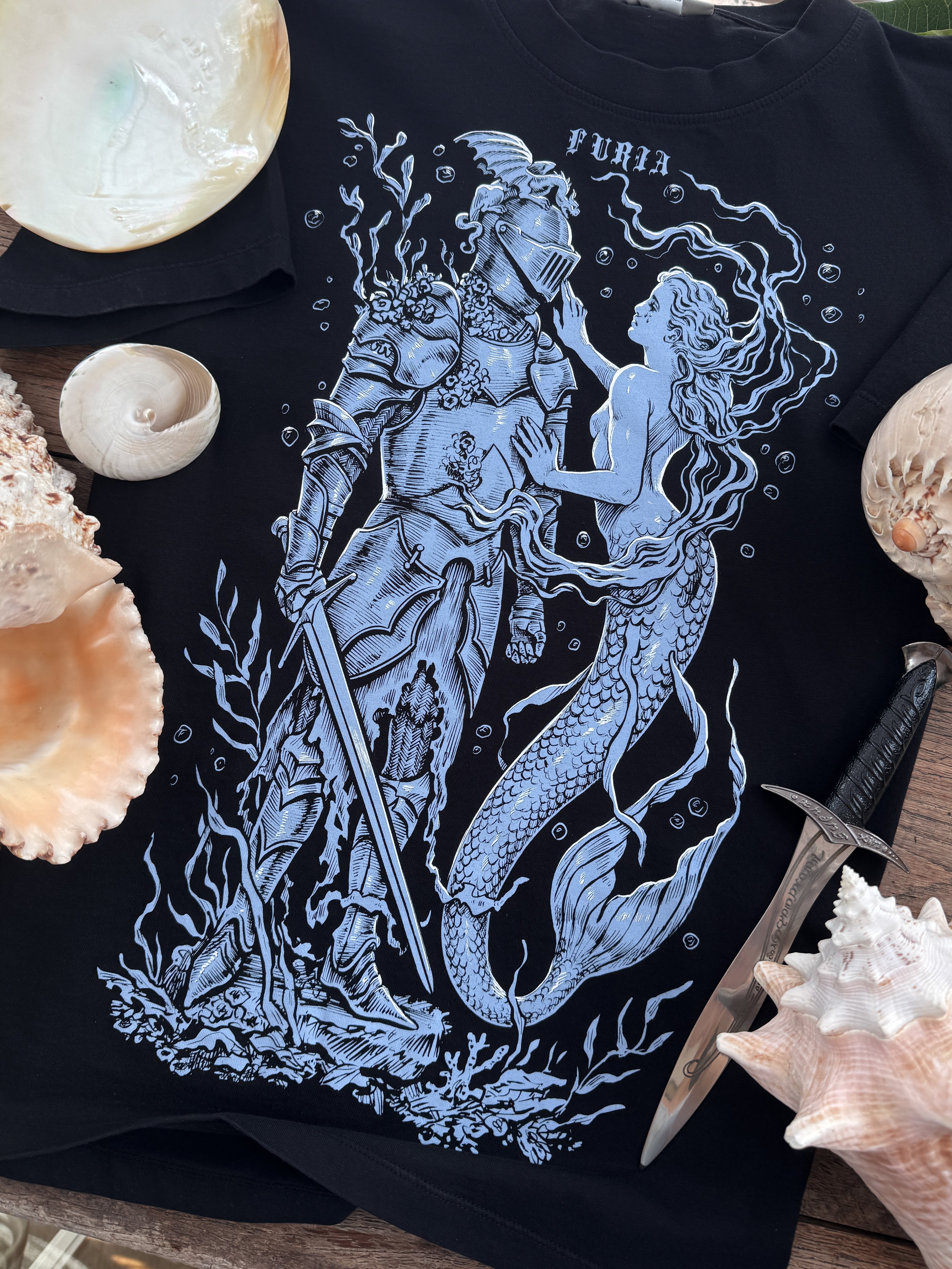 Caballero y Sirena® Negro (Disponible Domingo 12 de Julio)