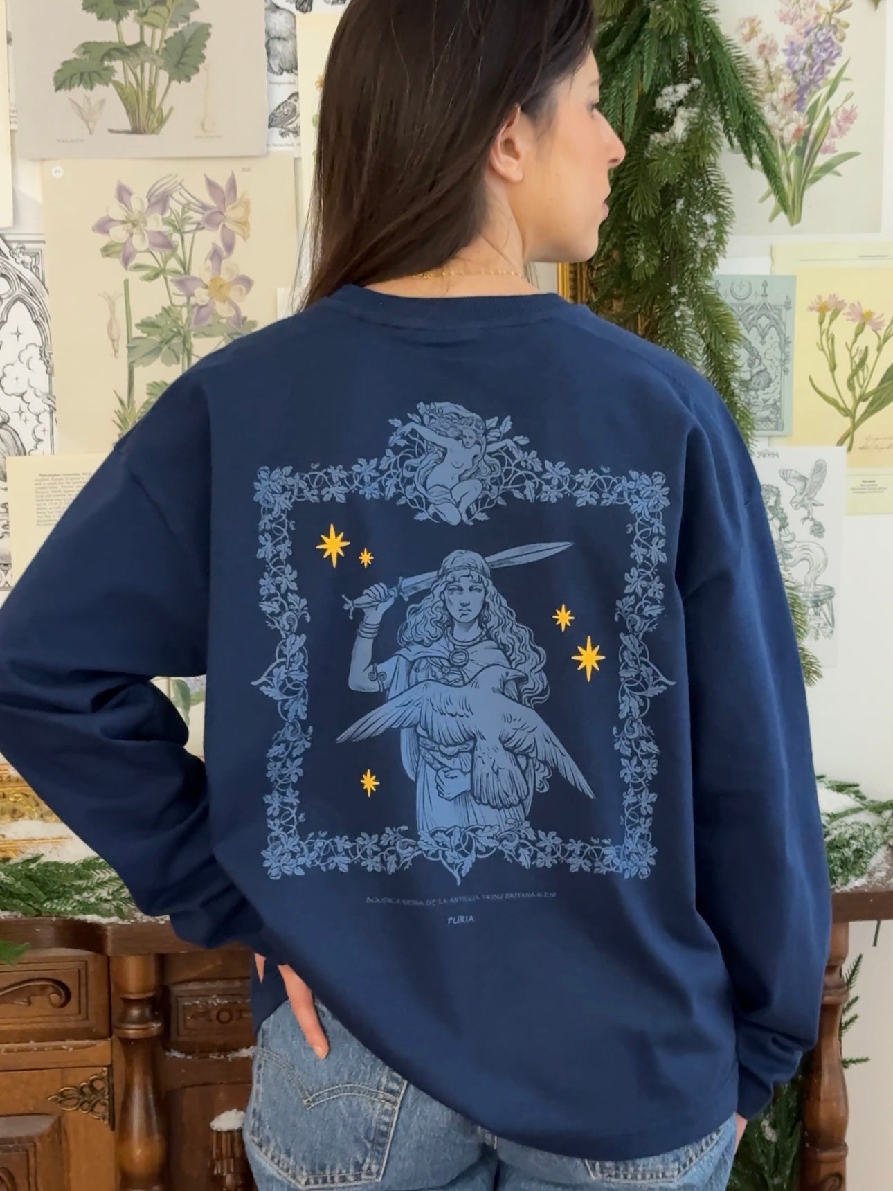 Boudica Manga Larga© (Disponible Domingo 7)