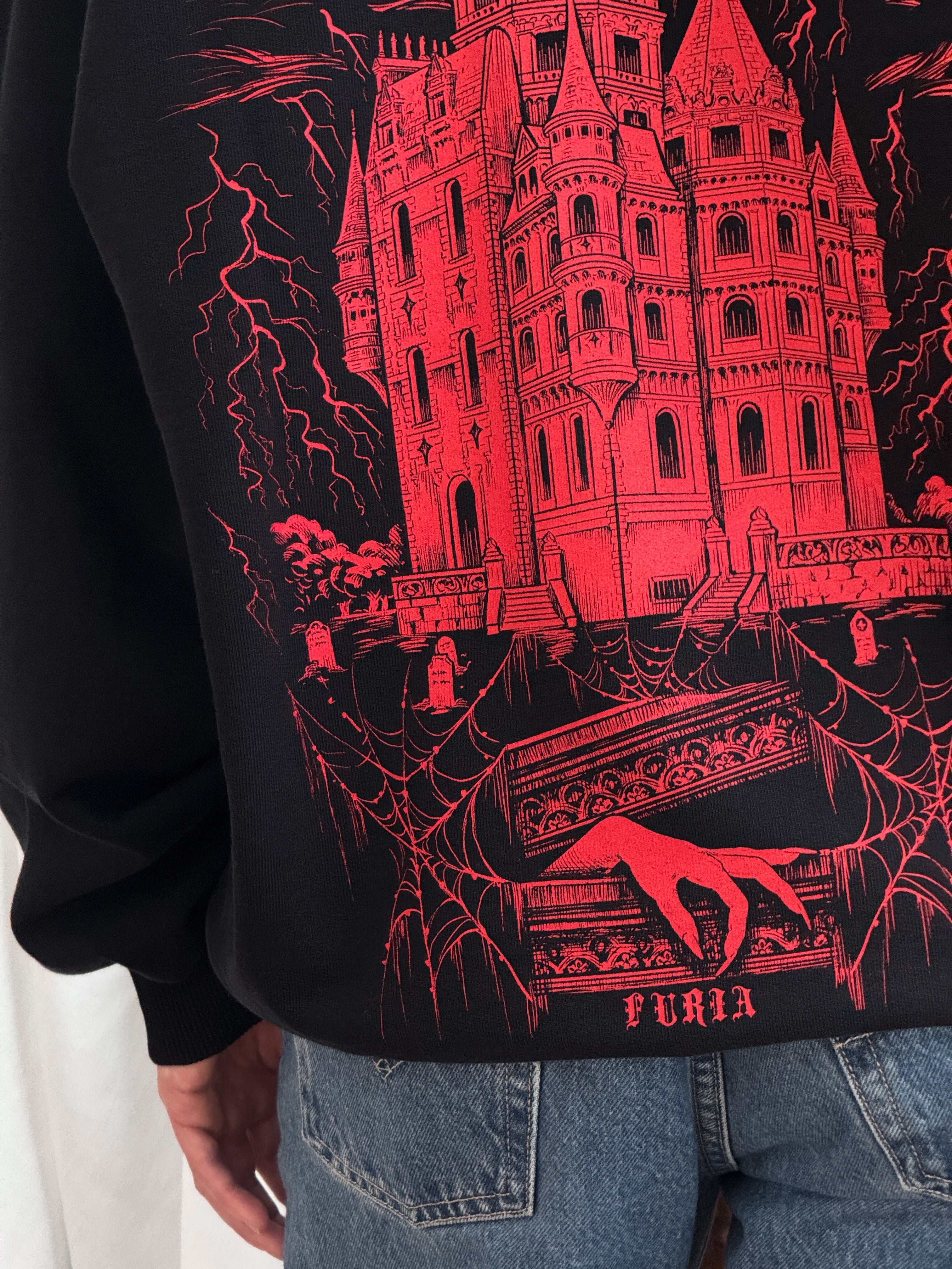 Hoodie Noche Eterna© (Disponible 8 de Febrero)